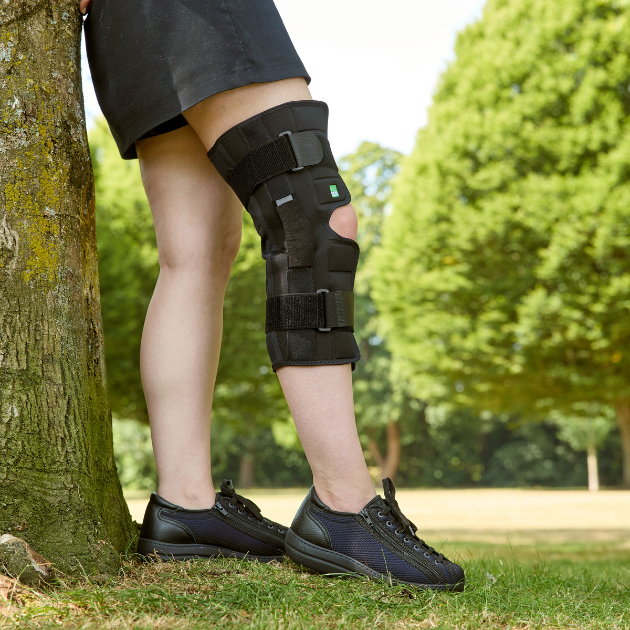 Pull-On Knee Support